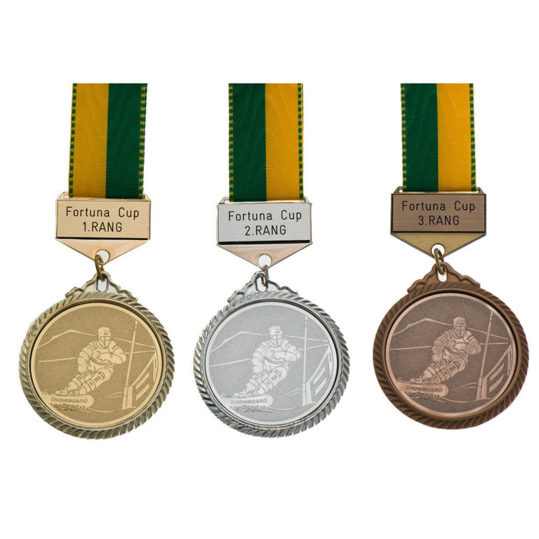 Bataleon Beyond Medals Snowboard 2025 in Multi